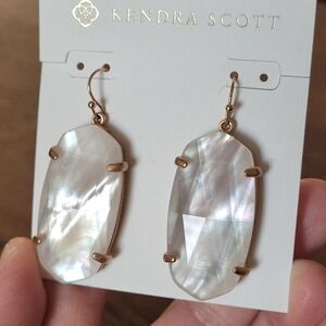 Kendra Scott Esme Mother of Pearl Earrings in ROSEGold